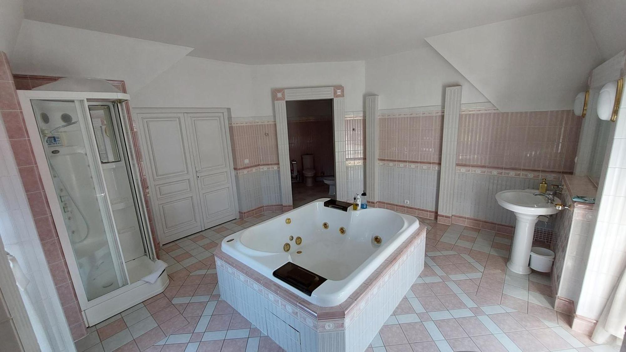 Castle Garden *** Apartment Szombathely Bilik gambar